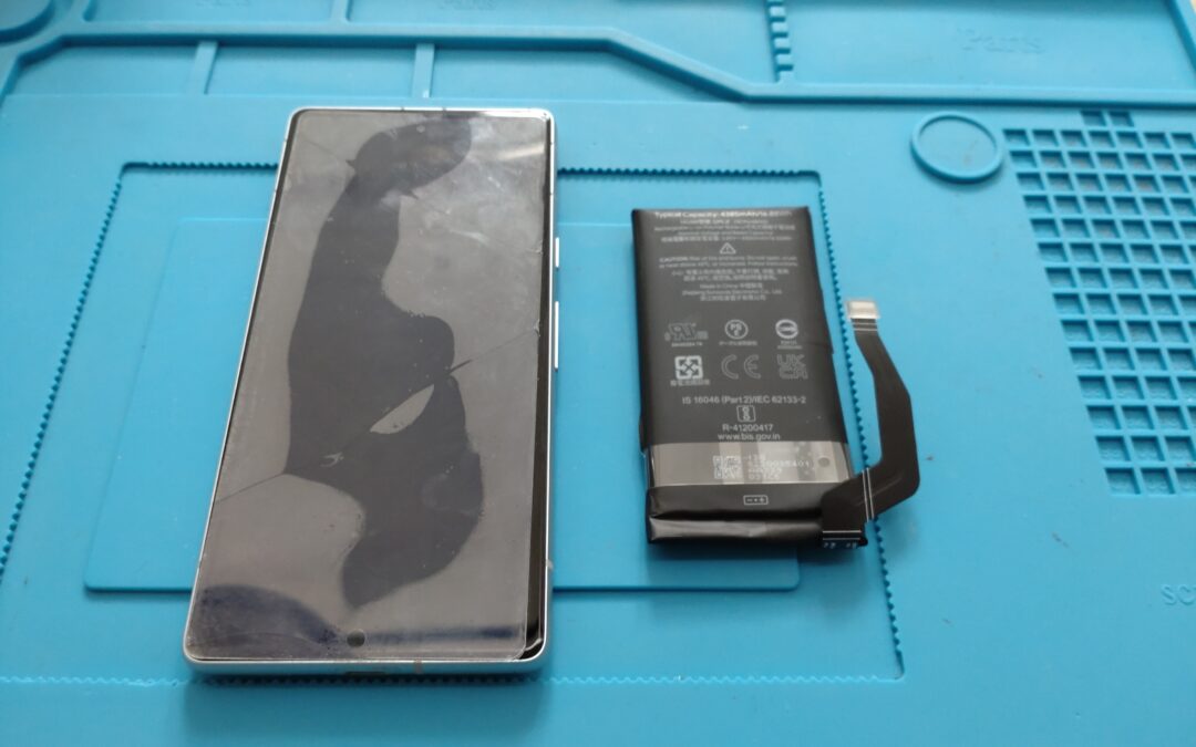【Googleのスマホ Pixel 7a の消耗したバッテリー交換しました！】