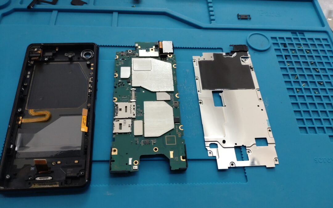 【SONYのスマホ Xperia ACE 消耗したバッテリー交換しました！】