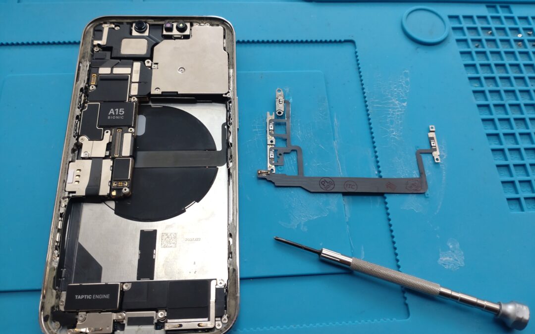 【電源ボタン不良のiPhone１３Proのボタン修理しました！】